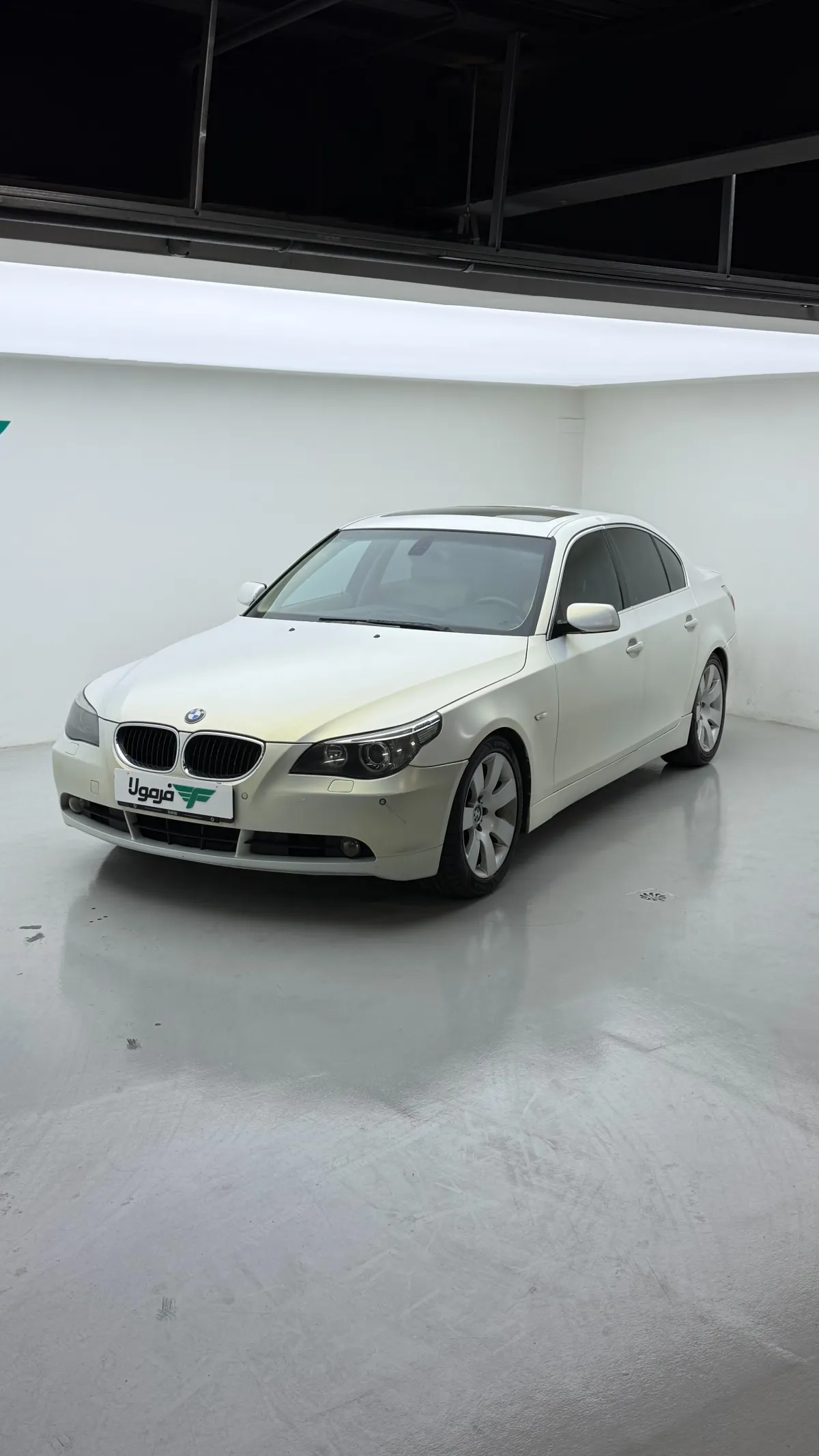 ب ام و سری 5 سدان 525i مدل 2005